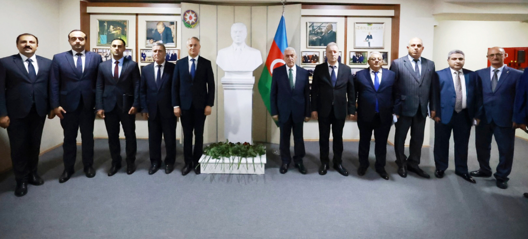 "Konstitusiya və Suverenlik İli”nə həsr olunmuş konfrans keçirilib