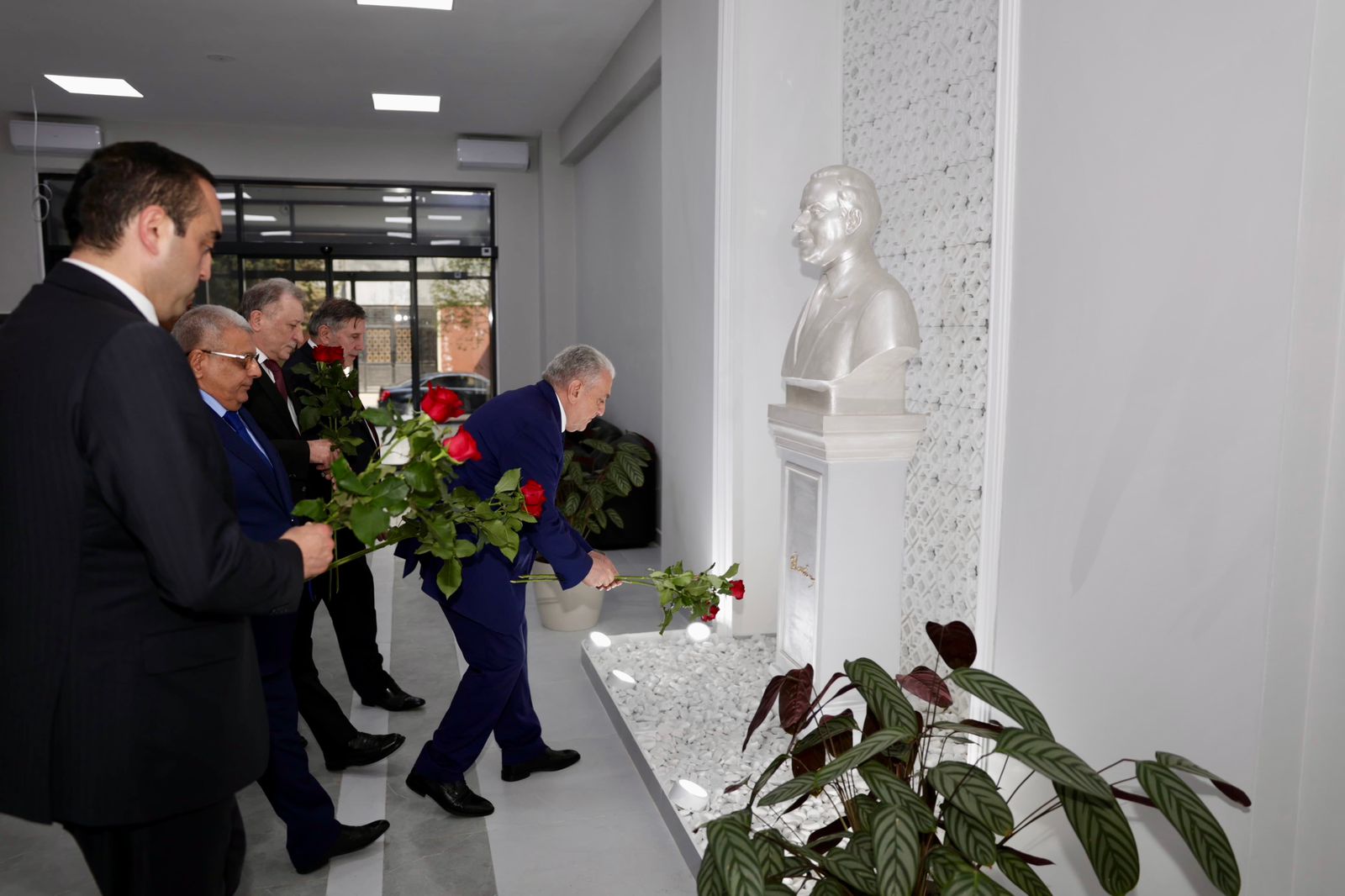Heydər Əliyevin müdafiə sənayesi siyasəti bu gün uğurla davam etdirilir