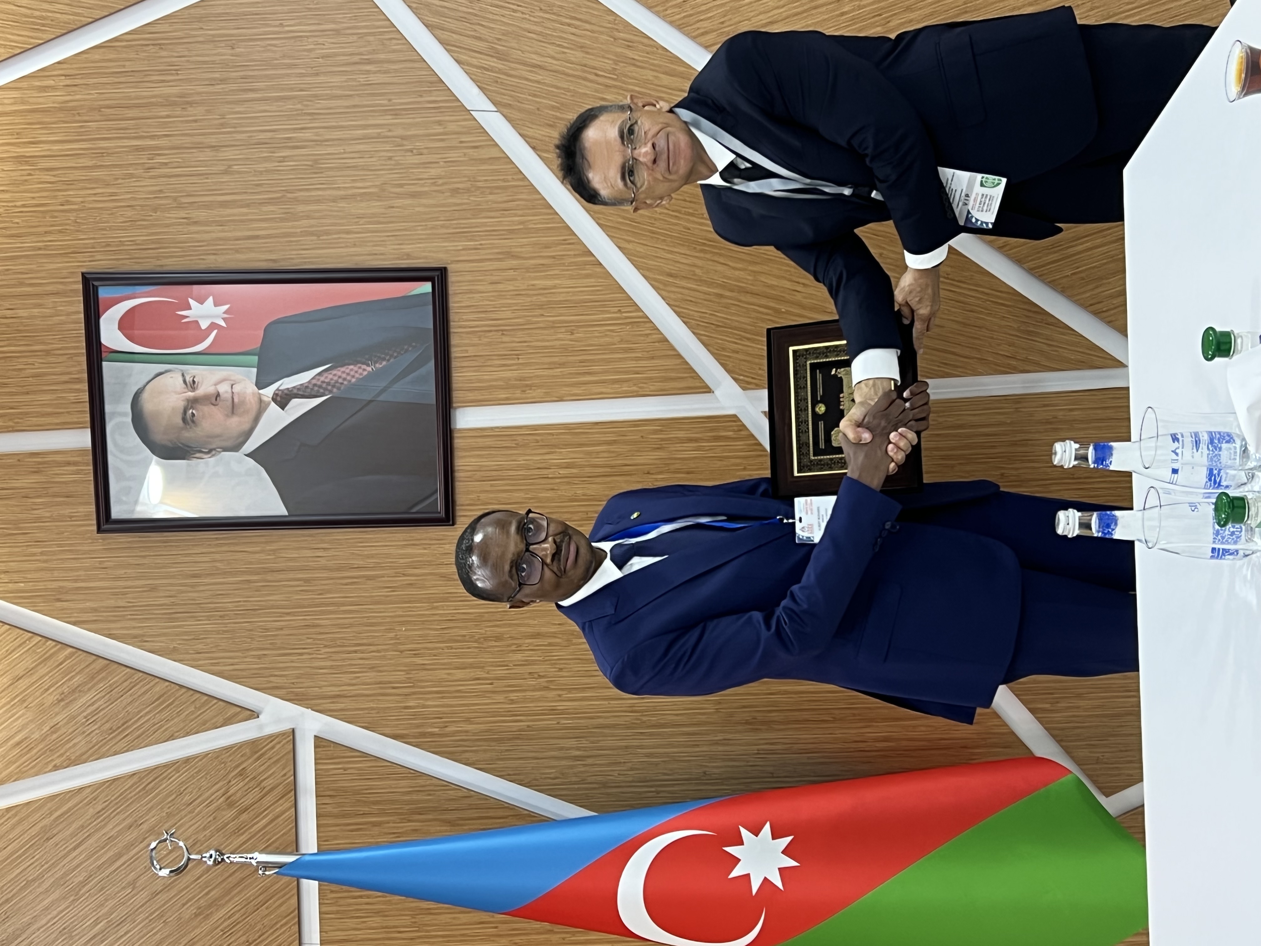  Mədət Quliyevin Ruandanın müdafiə naziri Albert Murasira ilə görüşü baş tutub