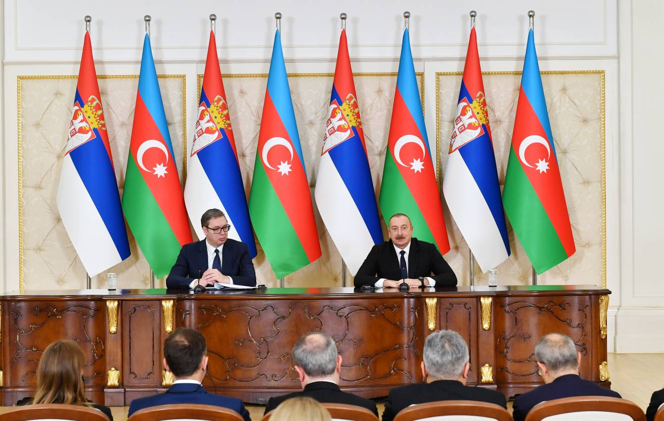 Prezident İlham Əliyev: Müdafiə sənayesi üzrə Azərbaycanla Serbiyanın potensialının birləşdirilməsi üçün praktiki addımların atılması gözlənilir