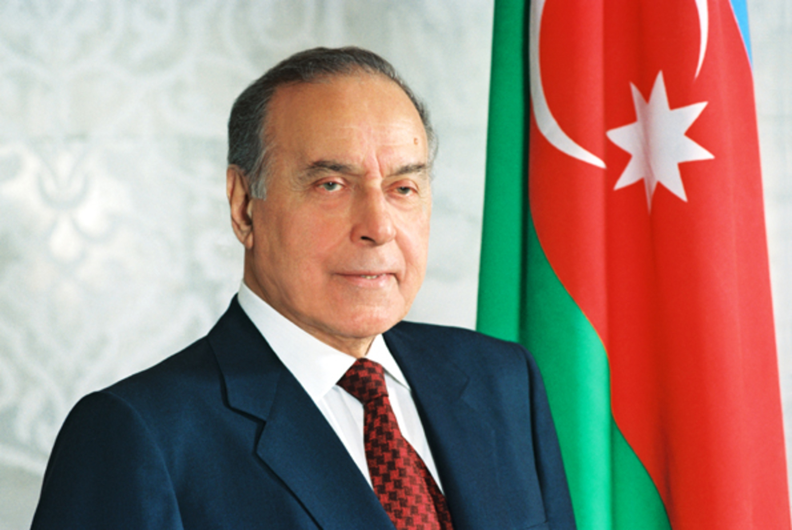 Azərbaycan Respublikasında 2023-cü ilin “Heydər Əliyev İli” elan edilməsi haqqında Azərbaycan Respublikası Prezidentinin Sərəncamı