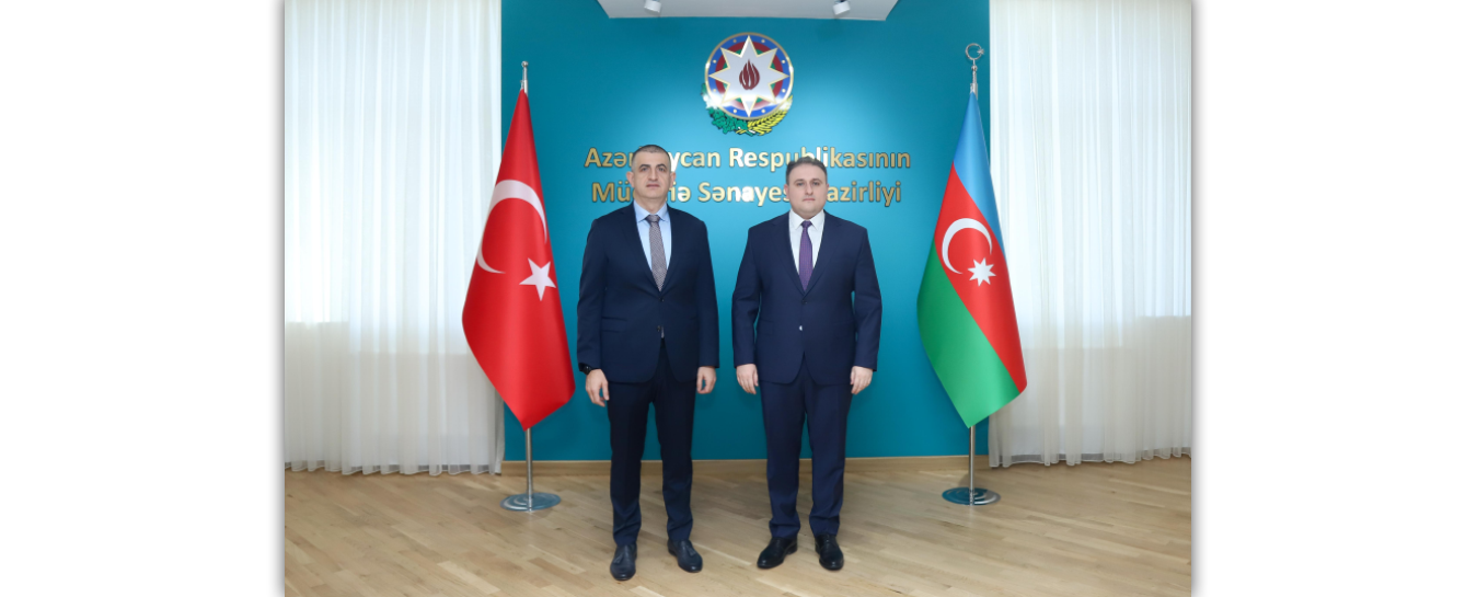 Müdafiə sənayesi naziri Vüqar Mustafayev Haluk Bayraktar ilə görüşüb