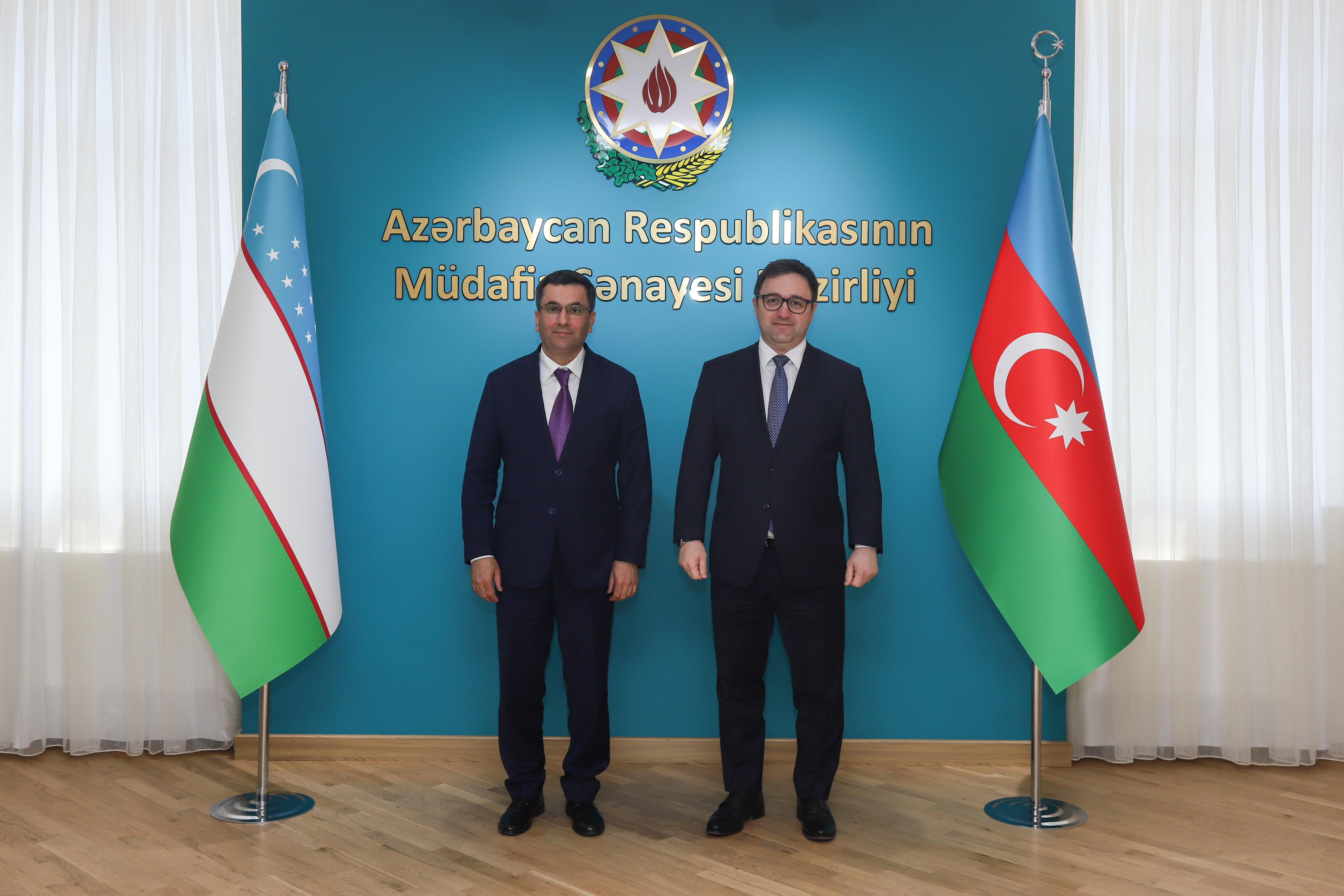 Özbəkistanla müdafiə sənayesi sahəsində əlaqələrin inkişaf perspektivləri müzakirə edilib