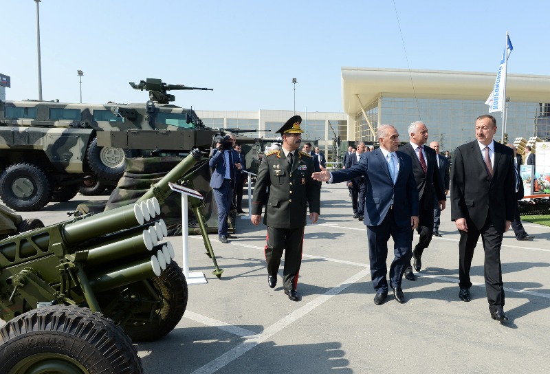 "ADEX-2014" sərgisini ziyarət edən Azərbaycan Respublikasının Prezidenti, Ali Baş Komandan İlham Əliyev Müdafiə Sənayesi Nazirliyinin stendlərində oldu