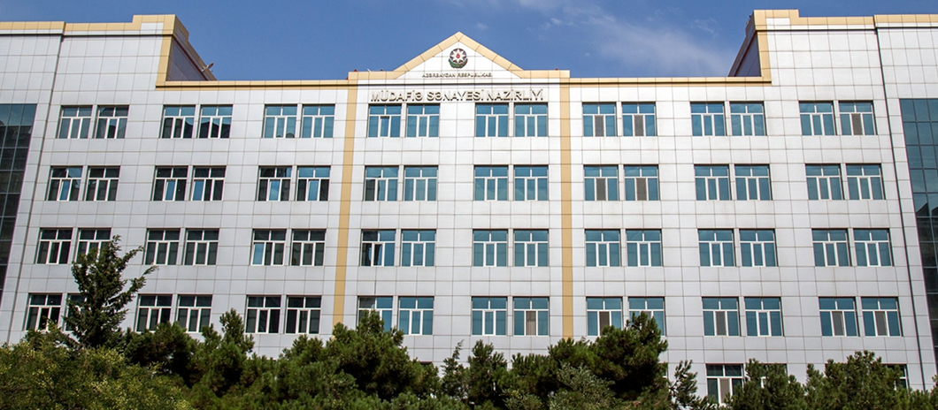 Müdafiə Sənayesi naziri Mədət Quliyev Yaponiyanın ölkəmizdəki səfirini qəbul edib