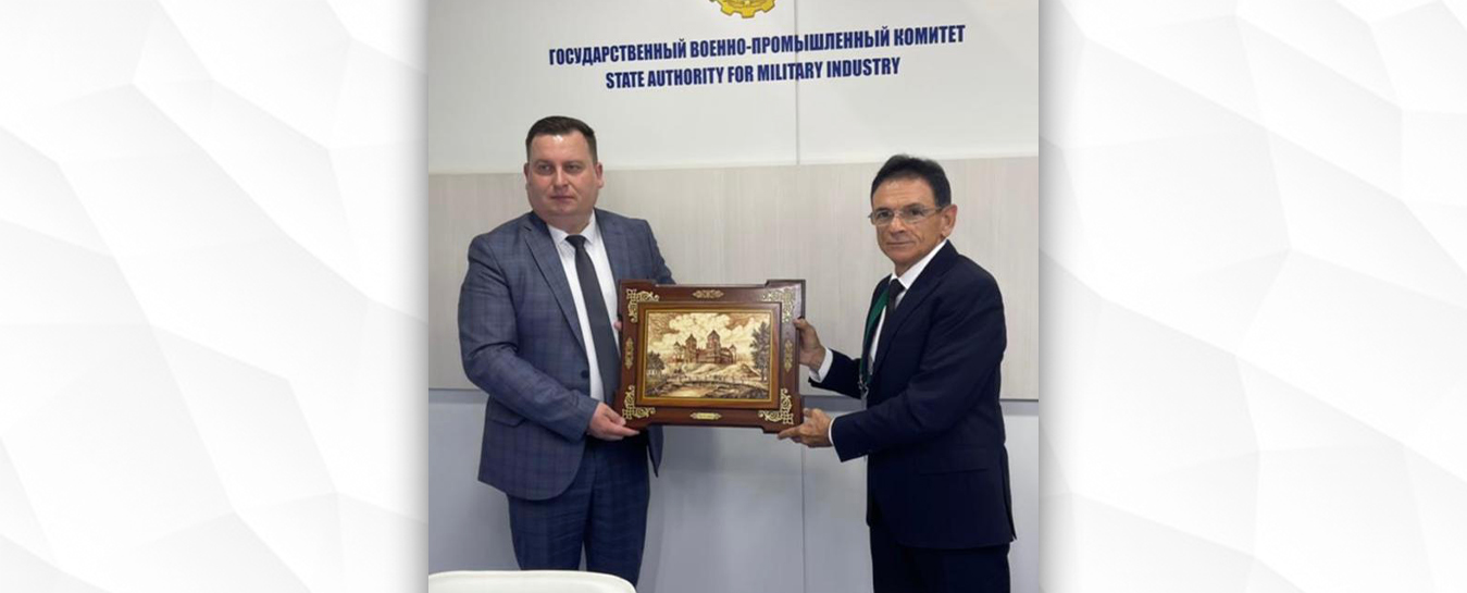 Müdafiə sənayesi naziri Mədət Quliyevin “MİLEX-2021” sərgisində Dmitri Pantus ilə görüşü baş tutub